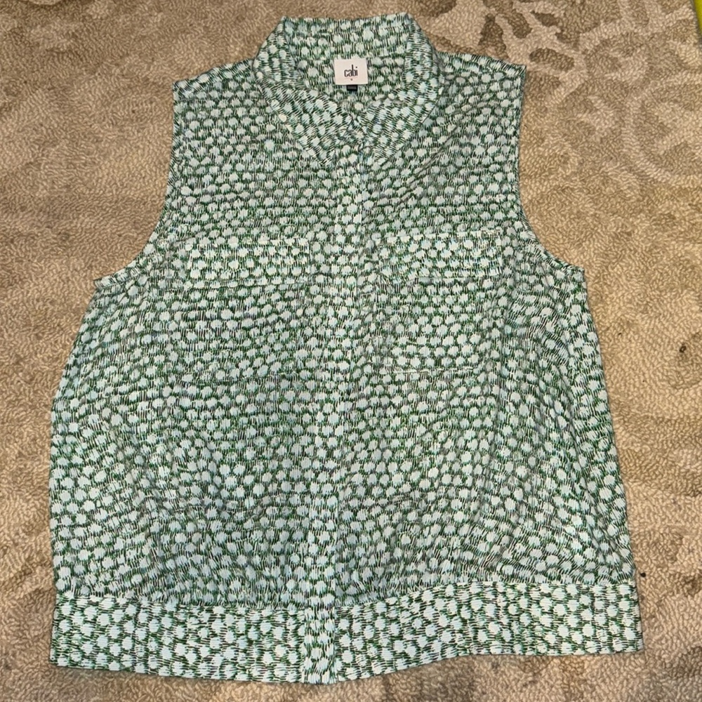 Cabi button down sleeveless top with front pockets, size small non-smoking home